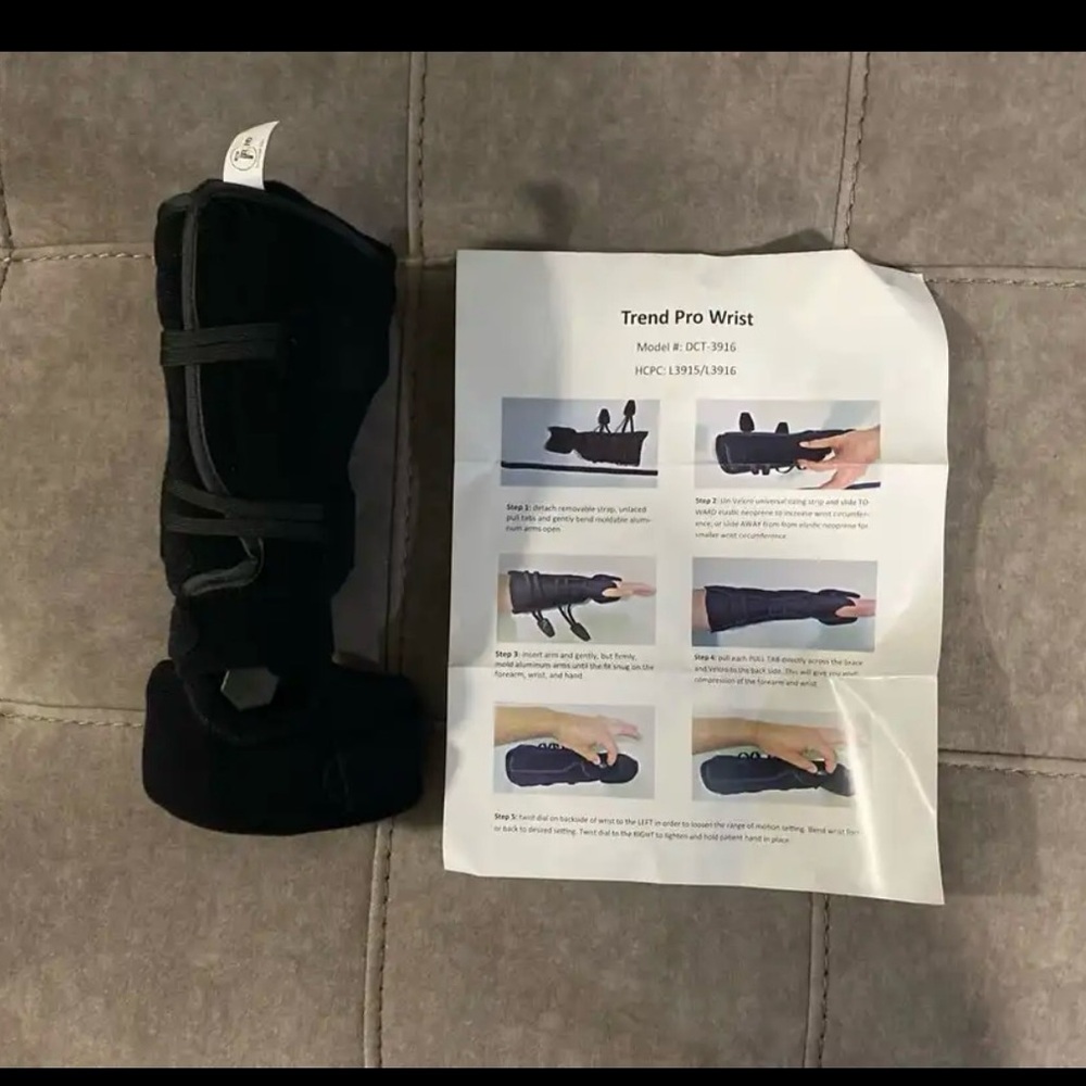 Black Trend Pro Wrist Brace